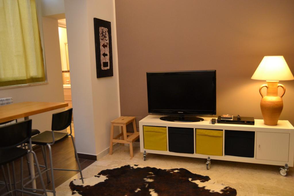 ميلاتسو B&B Re Umberto الغرفة الصورة