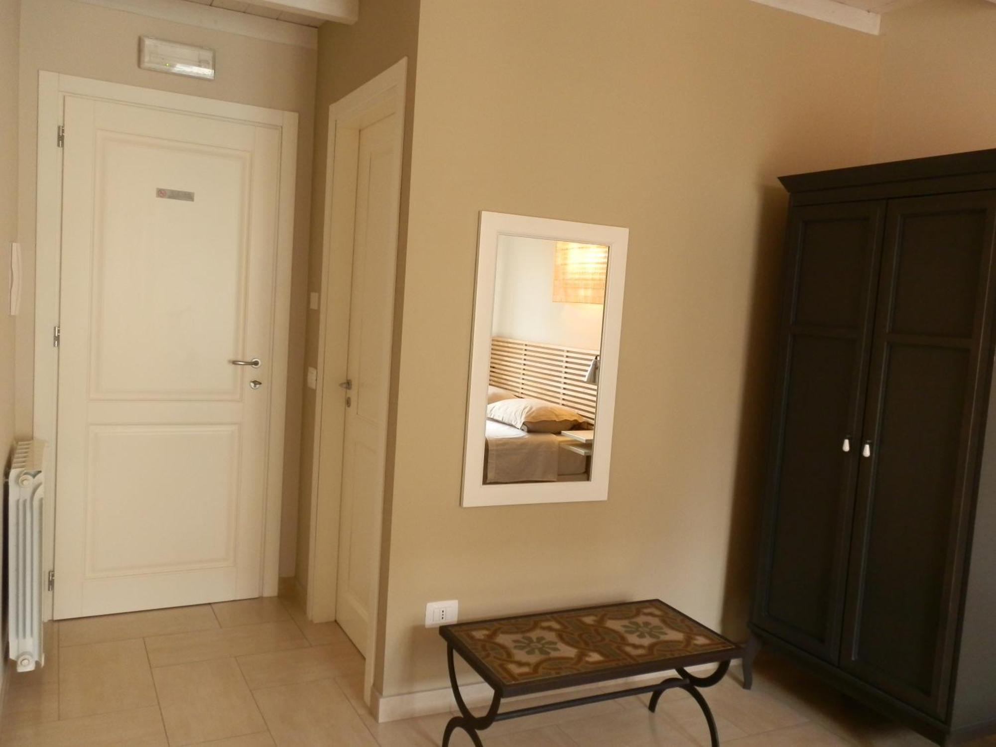 ميلاتسو B&B Re Umberto الغرفة الصورة